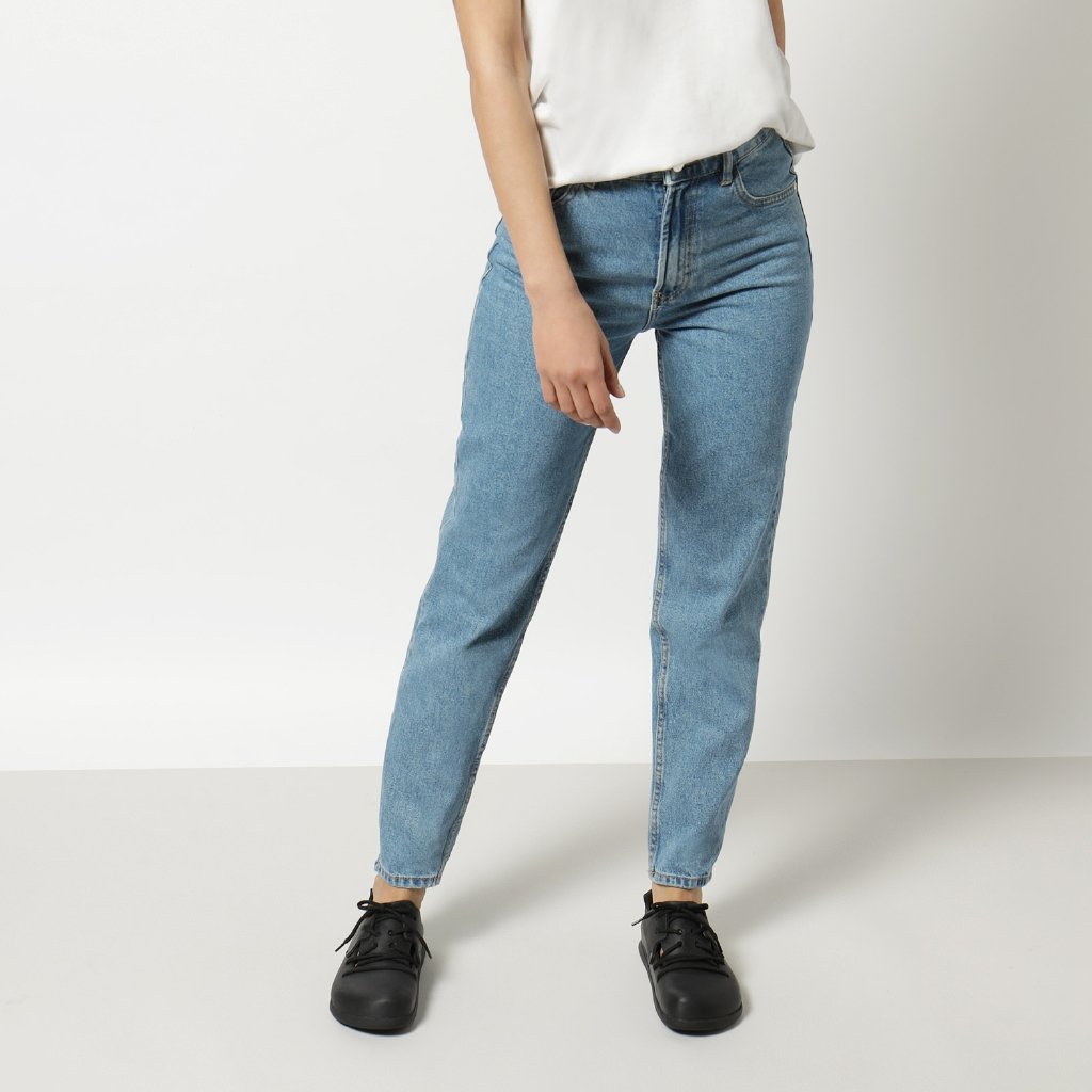 Montana black, Oiled Leather