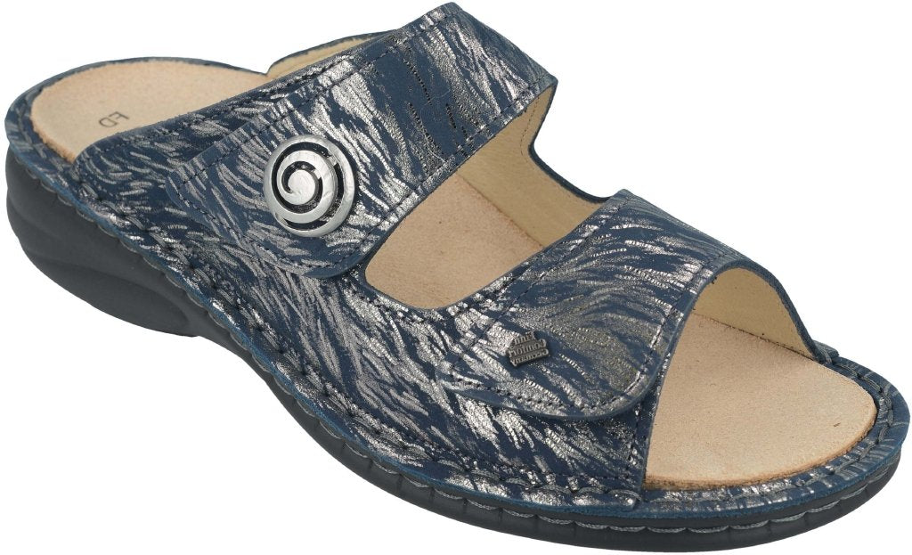 Colina indigo, Aumi