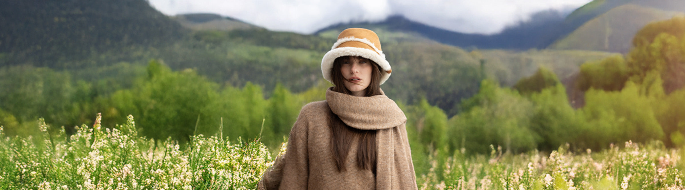 EMU Australia cappello in shearling per l’inverno, accessorio caldo e alla moda da abbinare agli stivaletti.
